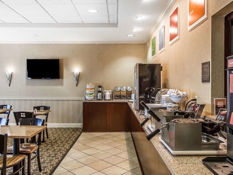 Quality Suites Freeport