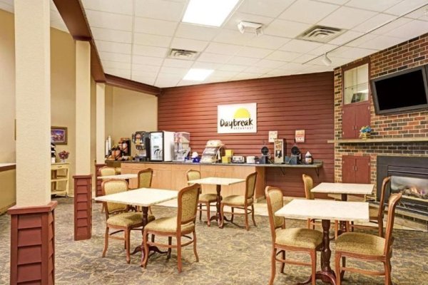 Days Inn Bloomington West