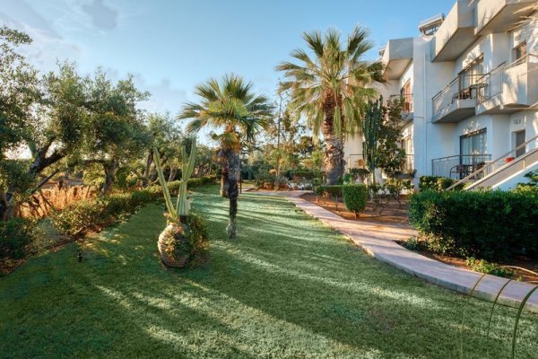 Anissa Oasis Beach