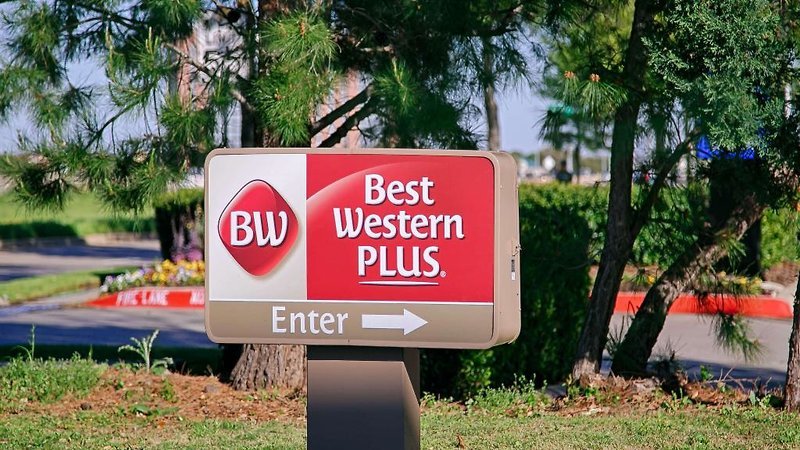 Best Western Plus DFW Airport Suites