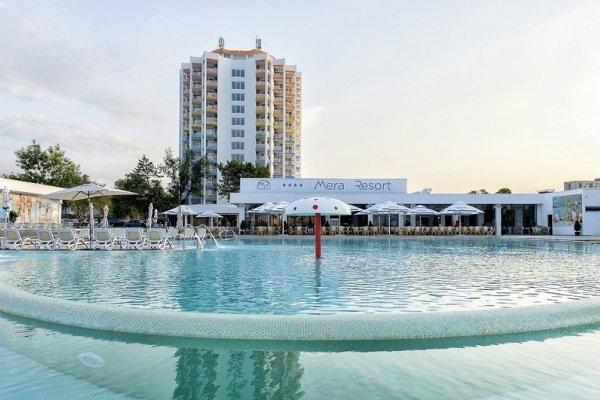 Mera Resort
