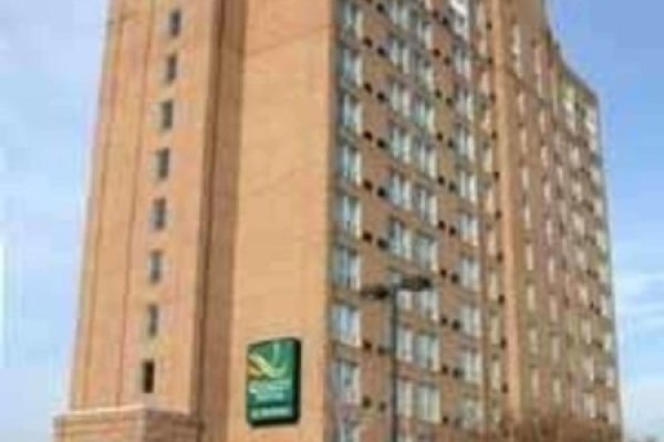 Four Points By Sheraton Toronto Airport East