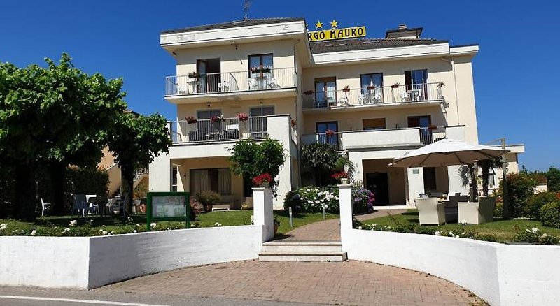 Hotel Arya