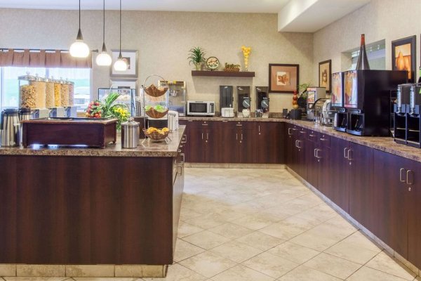 Ramada by Wyndham Camrose