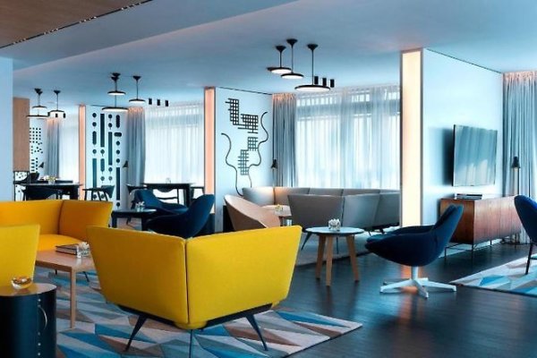 Renaissance Warsaw Airport Hotel