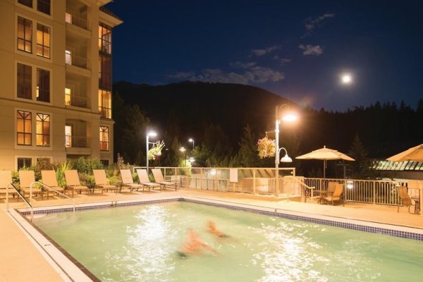 Pan Pacific Whistler Mountainside