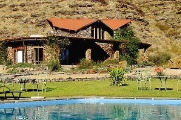 Zebra River Lodge