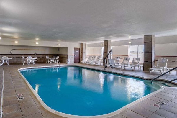 Quality Suites North Galleria