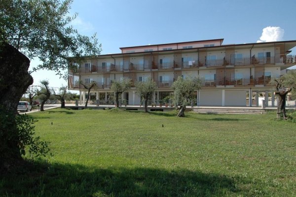 Elaia Garden
