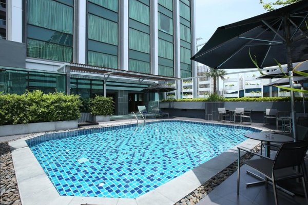 Ramada by Wyndham Bangkok Sukhumvit 11