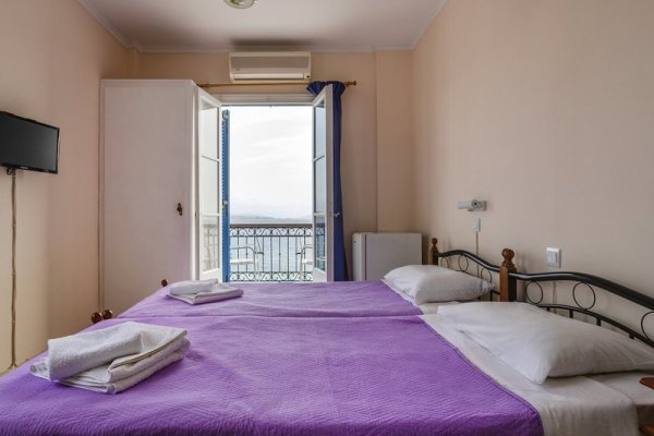 Stelios Hotel
