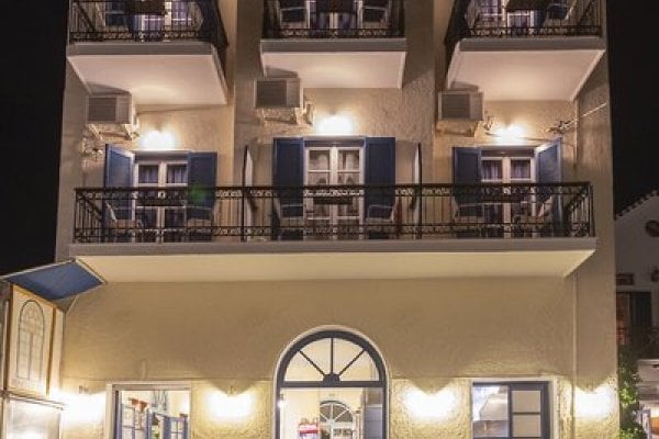 Stelios Hotel