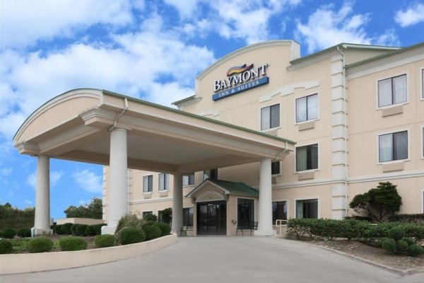 Baymont Inn & Suites Houston Intercontinental Airport