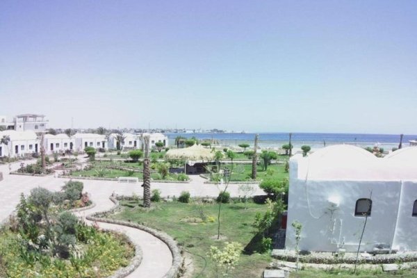 Dolphin Continental Hotel