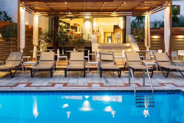 Bourtzi Boutique Hotel