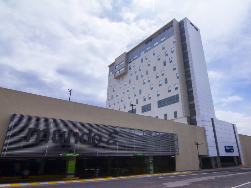City Express Plus Mundo E