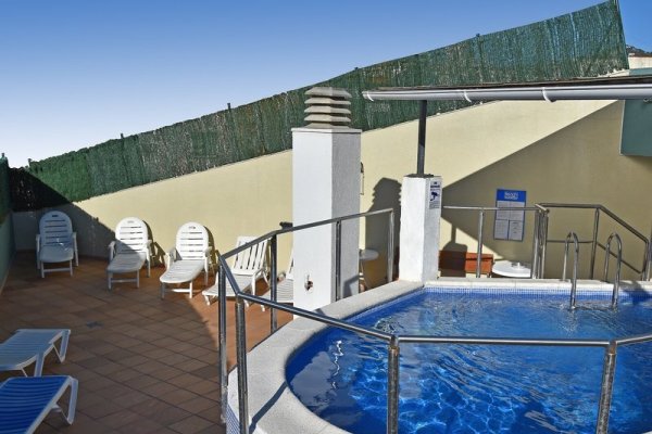 Apartaments Ar Dosjoimi