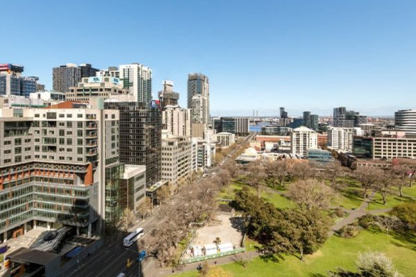 Oaks Melbourne on William Suites