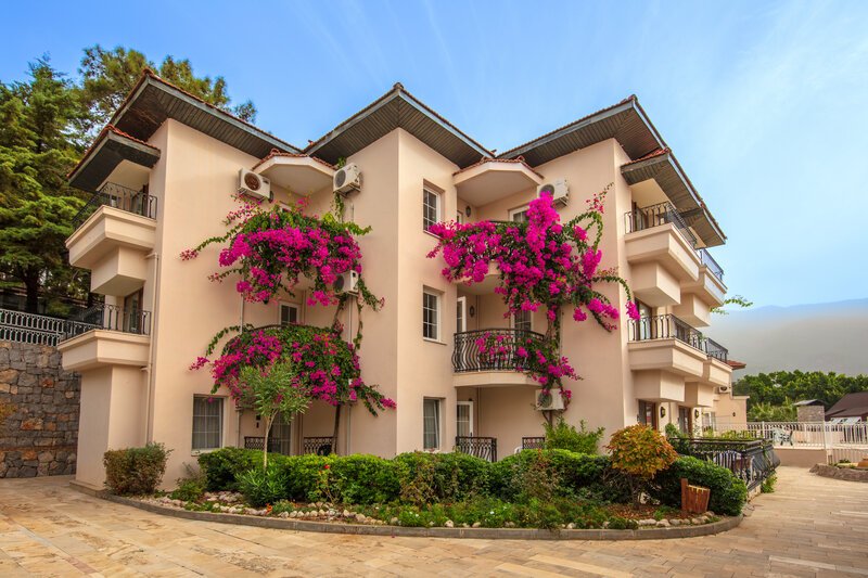 Nicholas Park Hotel