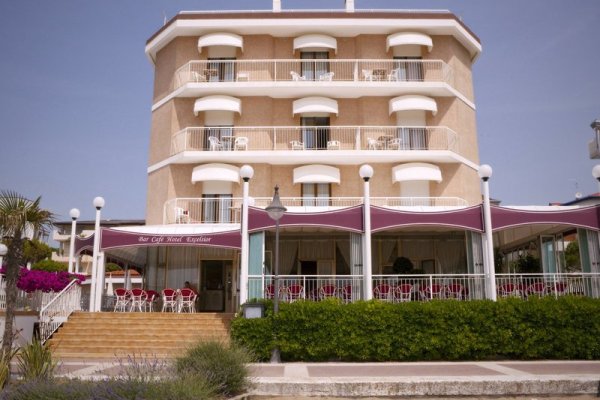 Hotel Excelsior