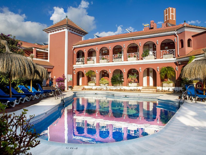 Hotel Los Arcos