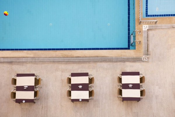 Lara Dinc Hotel