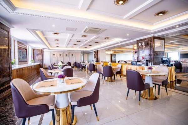 St Hotel Wattay Airport