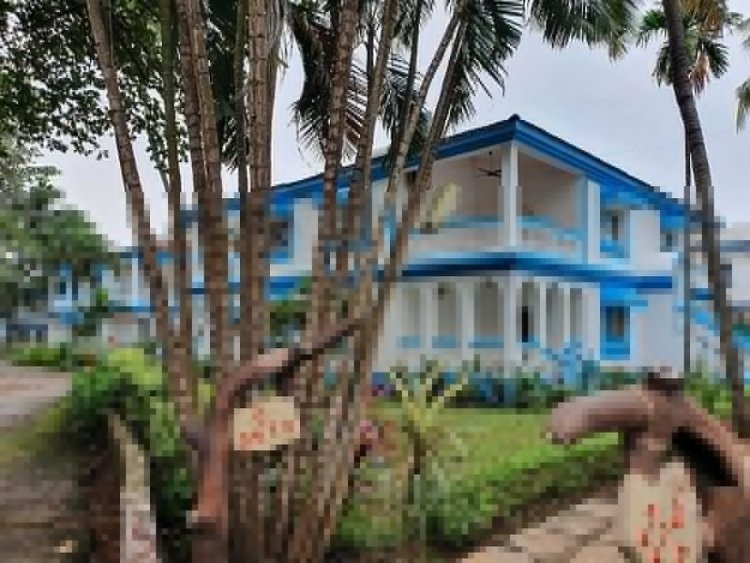 Paradise Village
