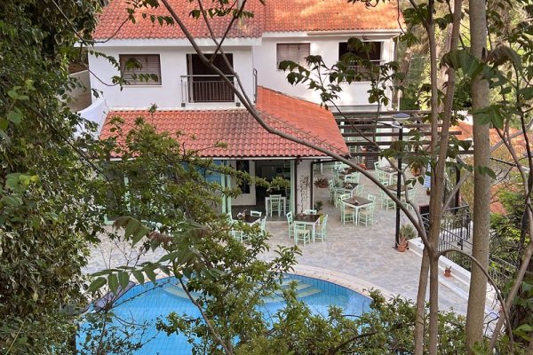 Poed Residences