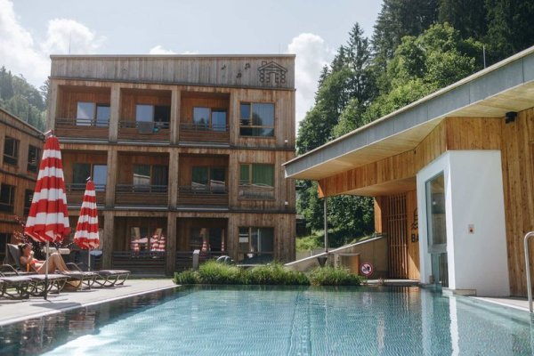 Tirol Lodge