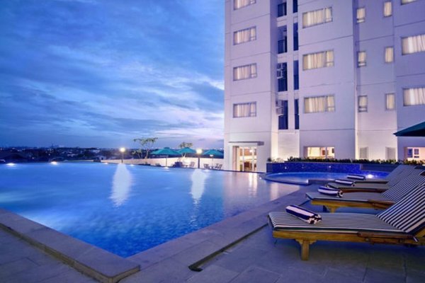 Aston Pluit Hotel & Residence