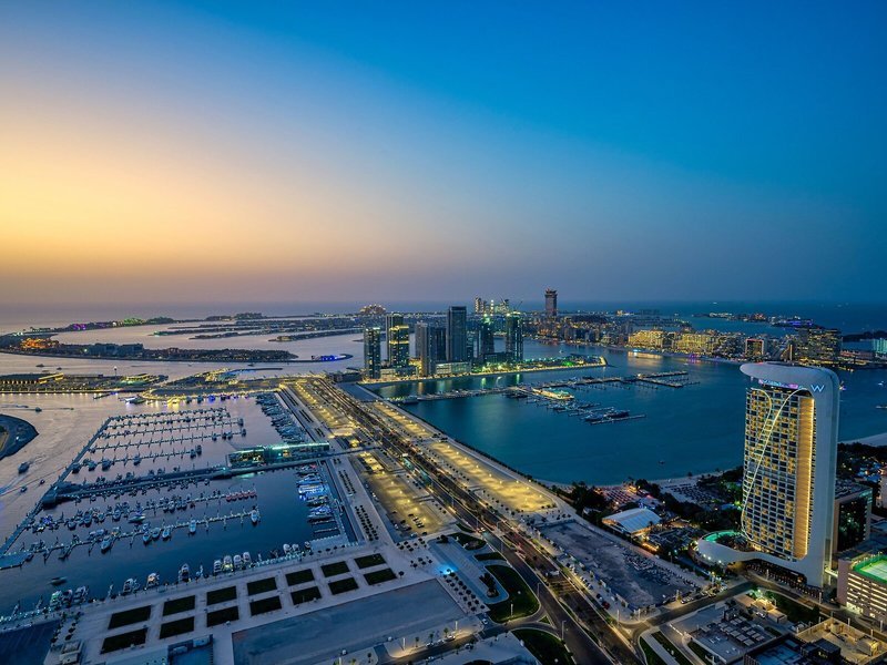 Dubai Marriott Harbour Hotel & Suites