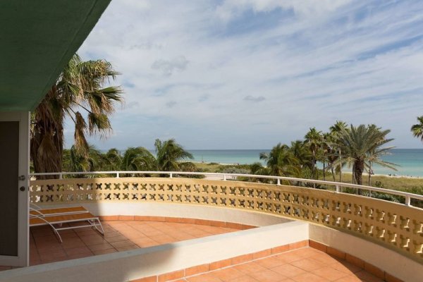 The Broadmoor Miami Beach
