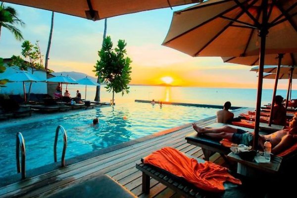 Escape Beach Resort