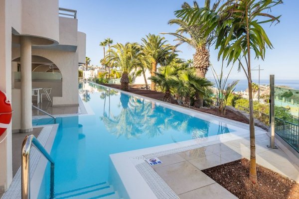 Apartamentos Edén