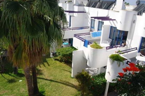 Apartamentos Edén