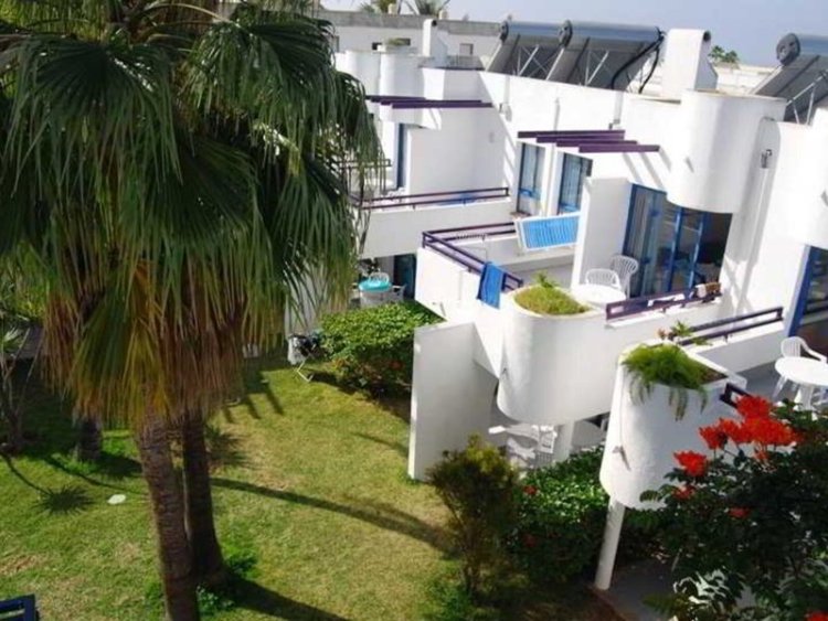 Apartamentos Edén