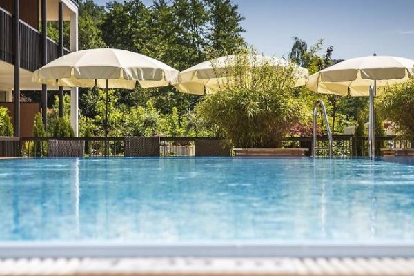 Feel Good Resort