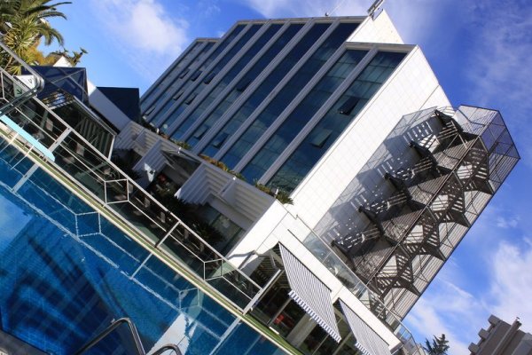 Ariha Hotel