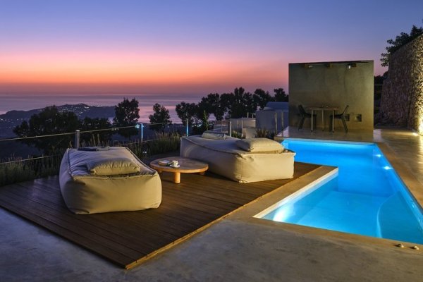 Santorini Heights