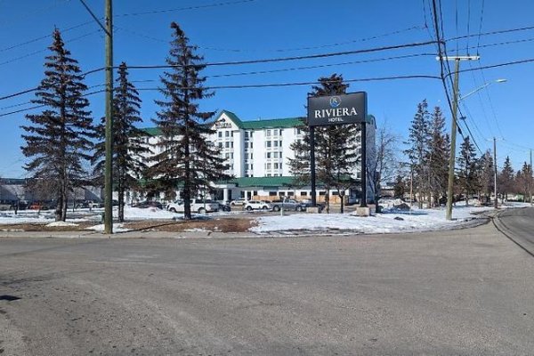 Ramada Plaza Calgary Airport Hotel & Conference Centre
