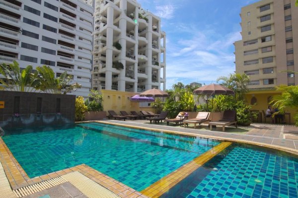 Woraburi Sukhumvit Hotel & Resort