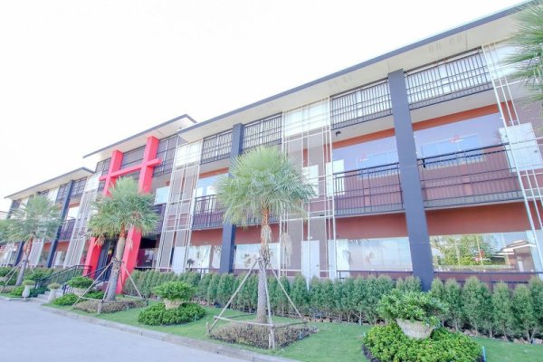 TT Residence by OYO Rooms
