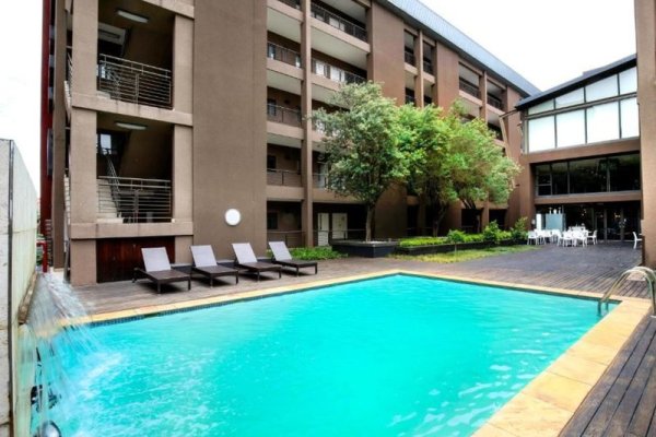 Urban Hip Hotels -The Nicol
