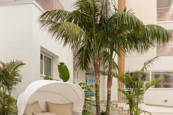 Ambassador Playa I