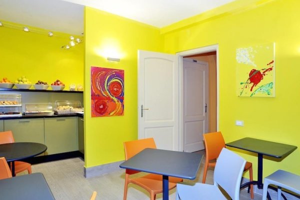 Colors Hotel