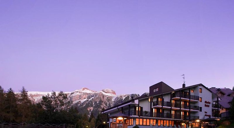 Hotel Alaska