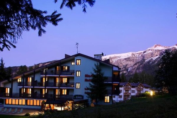 Hotel Alaska