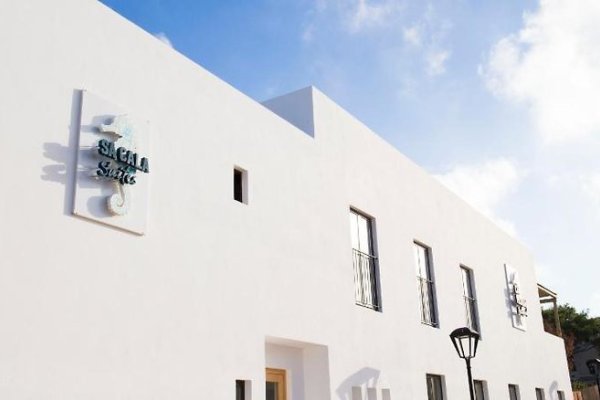 Sa Cala Suites