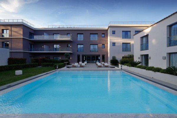 Kube Hotel Saint-Tropez